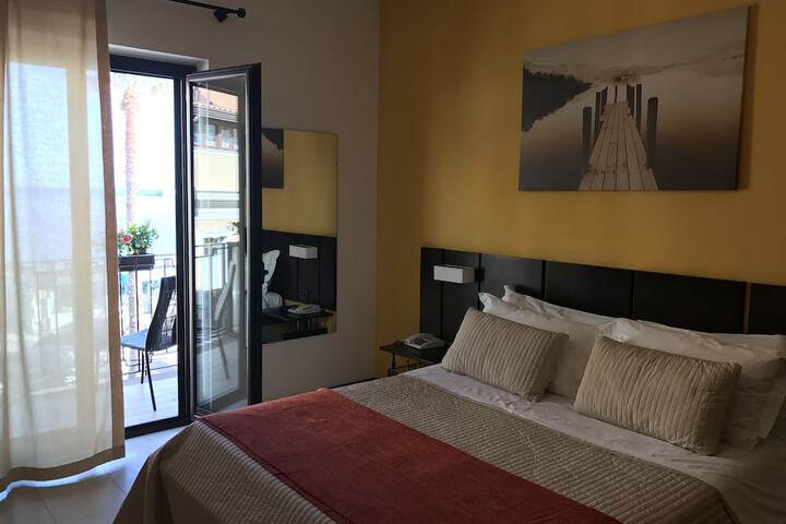 Room 30 of 63