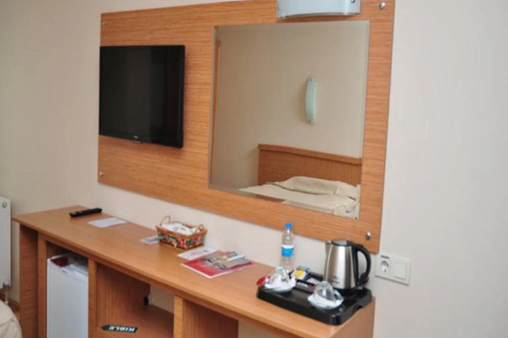 Room 6 of 21