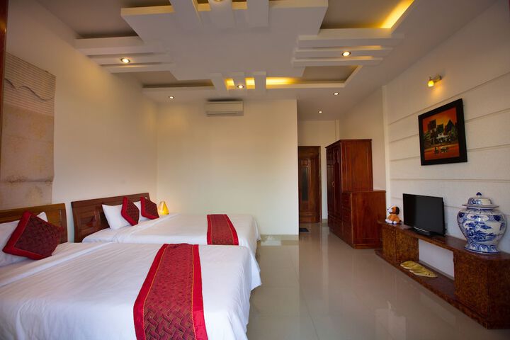 Room 9 of 29