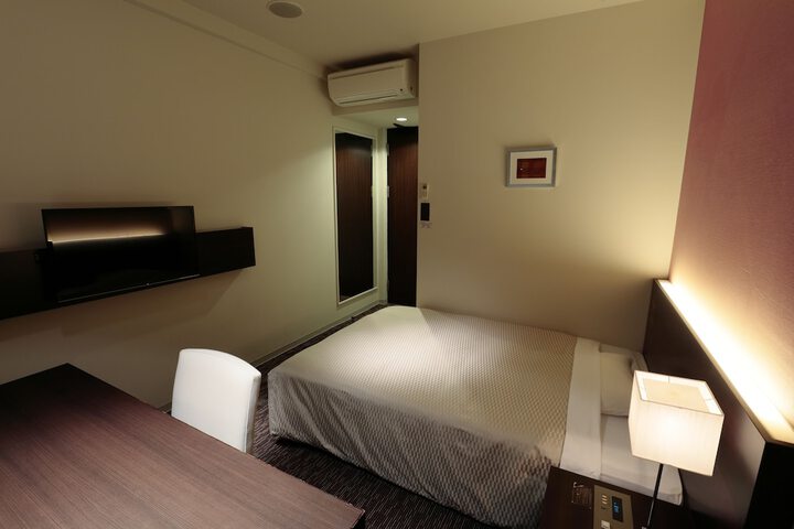 Room 10 of 44