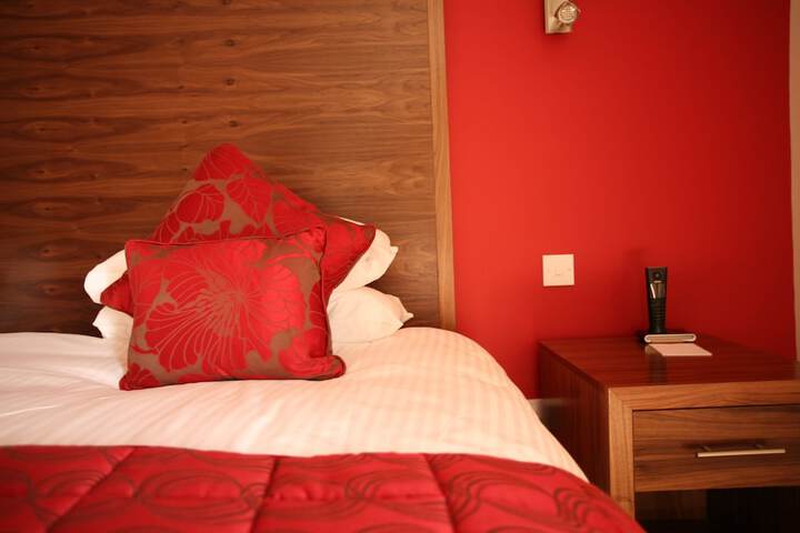 Room 19 of 40