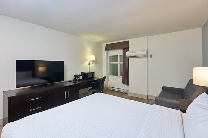 Room 9 of 59