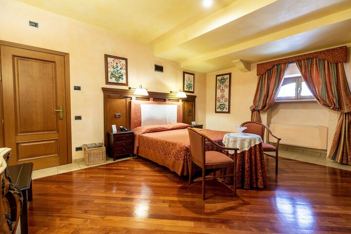 Room 29 of 80