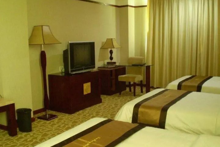 Room 6 of 11