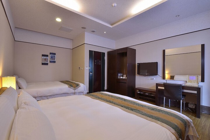 Room 13 of 45