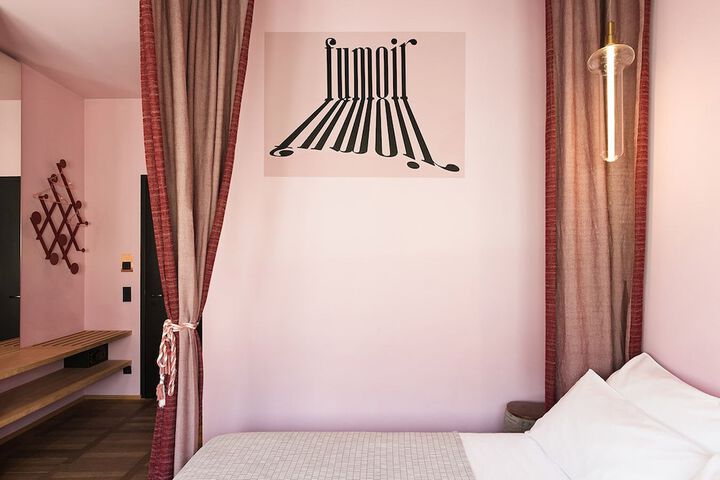 Room 26 of 52