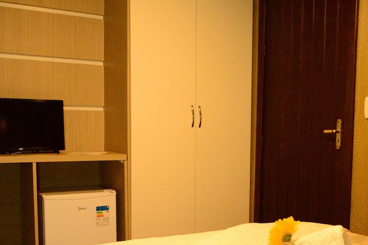 Room 14 of 46