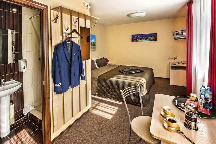 Room 47 of 68