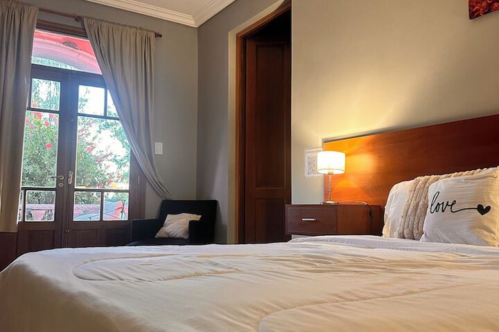 Room 14 of 37