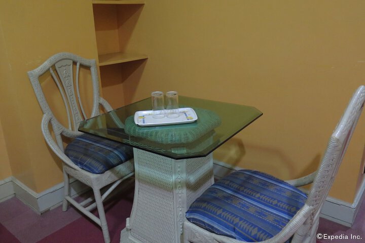 Room 13 of 20