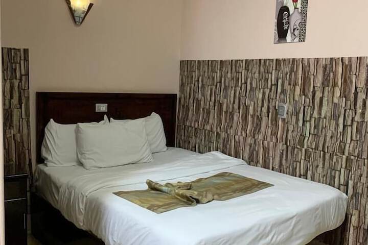 Room 29 of 92