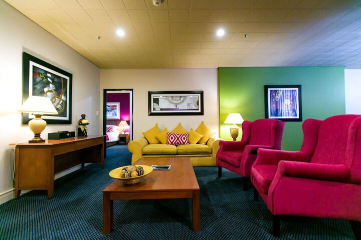 Room 9 of 31