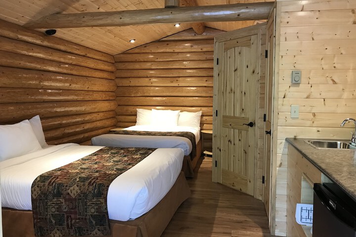 Room 5 of 26