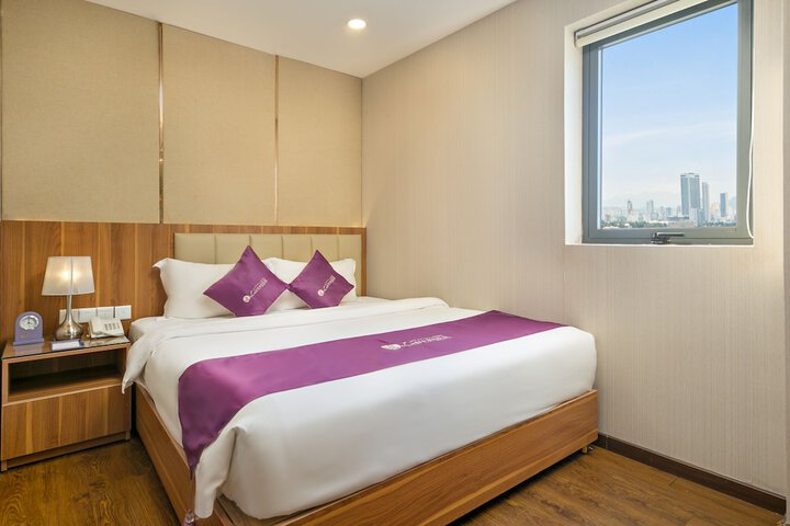 Room 10 of 40