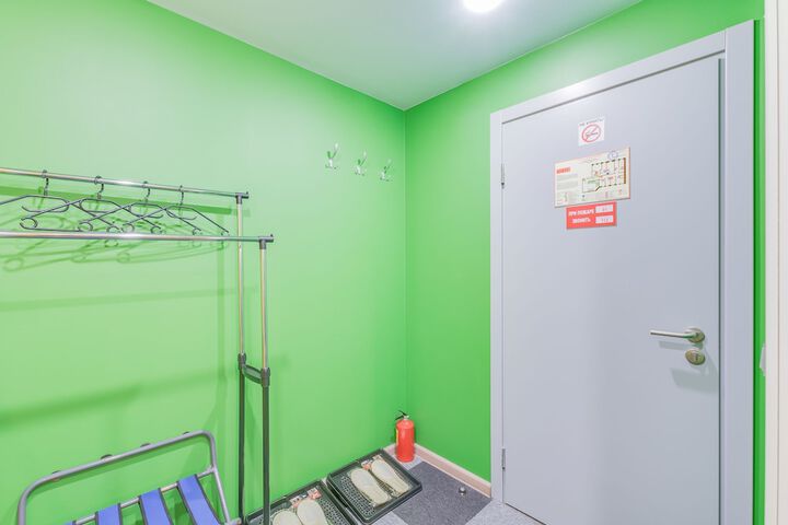 Room 25 of 69