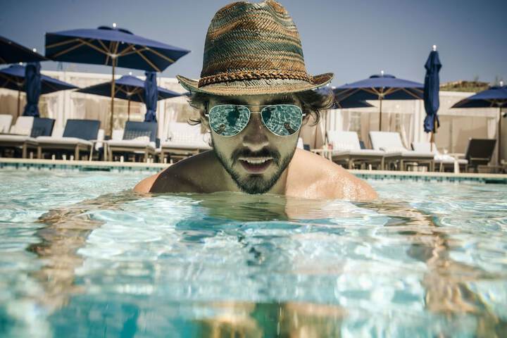 Private pool