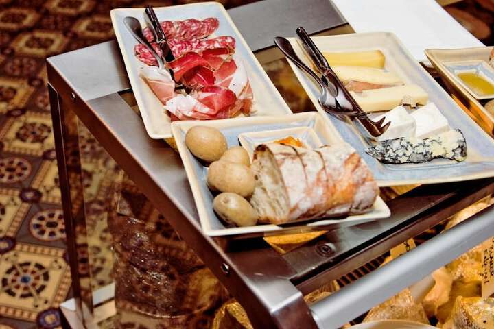 Dining 66 of 74
