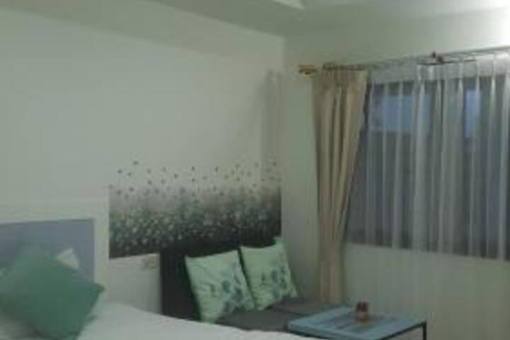 Room 10 of 41