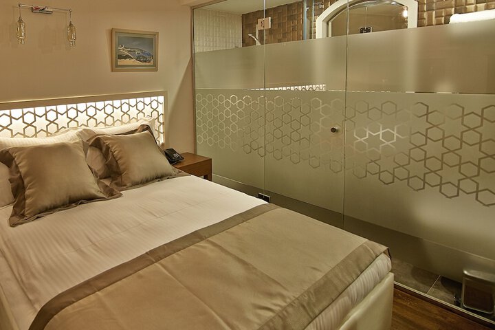 Room 19 of 51