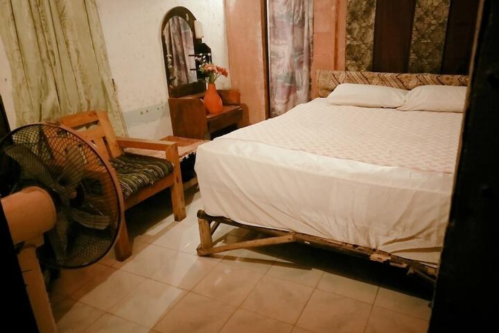 Room 7 of 26