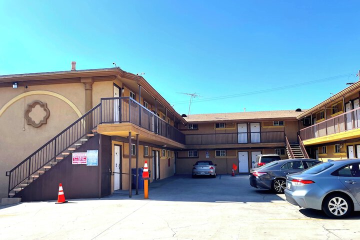 Property Grounds 18 of 21