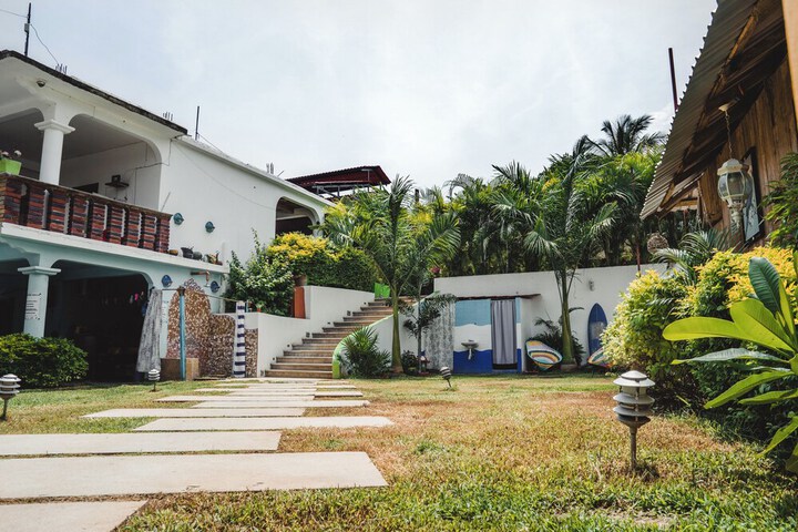 Hotel Exterior 48 of 55