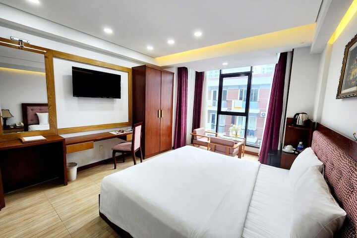 Room 9 of 117