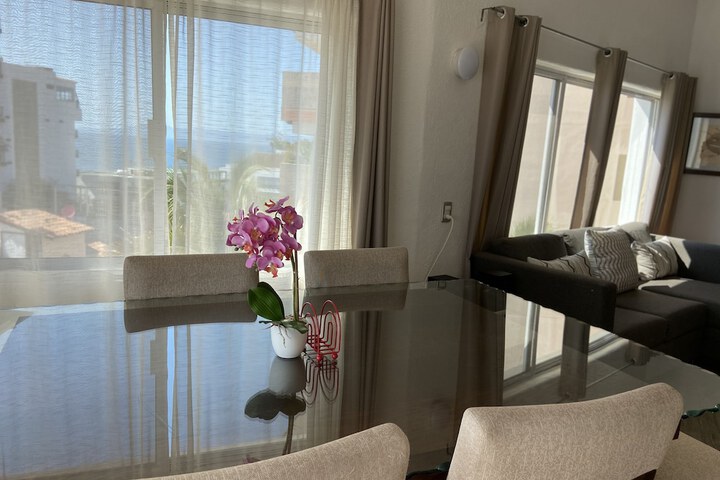 Room 136 of 193