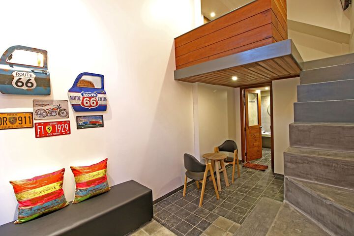Room 16 of 46