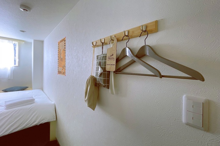 Room 37 of 149