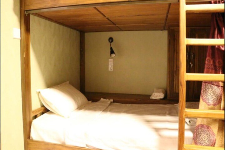 Room 17 of 17