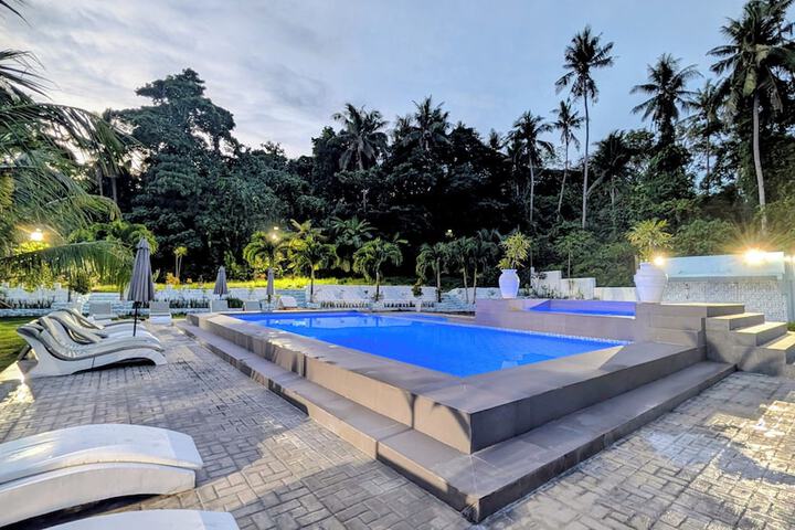 Pool 9 of 12