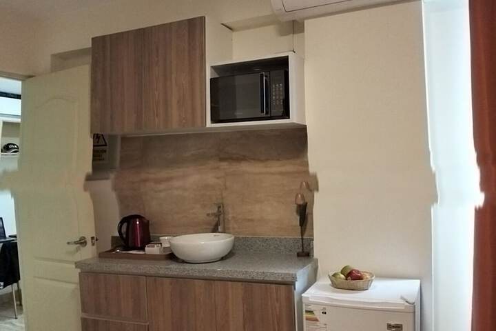 Room 45 of 284