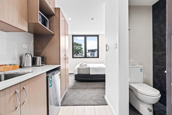 Room 16 of 62
