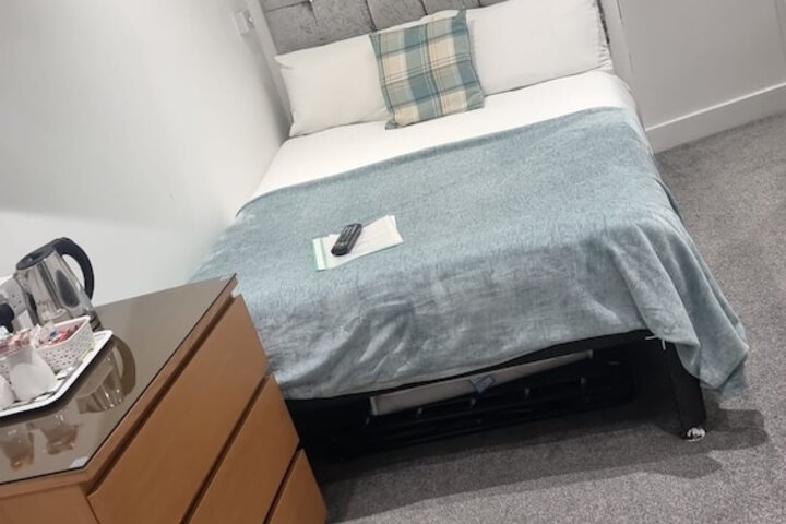 Room 32 of 81