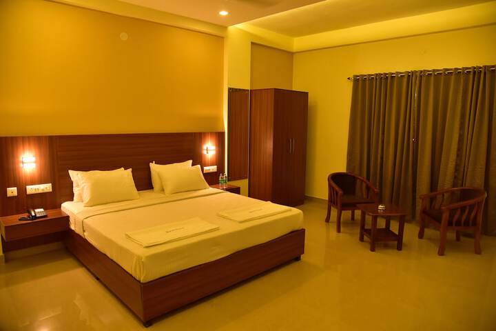 Room 10 of 83