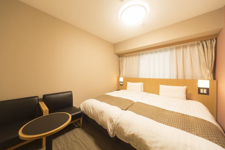Room 7 of 78