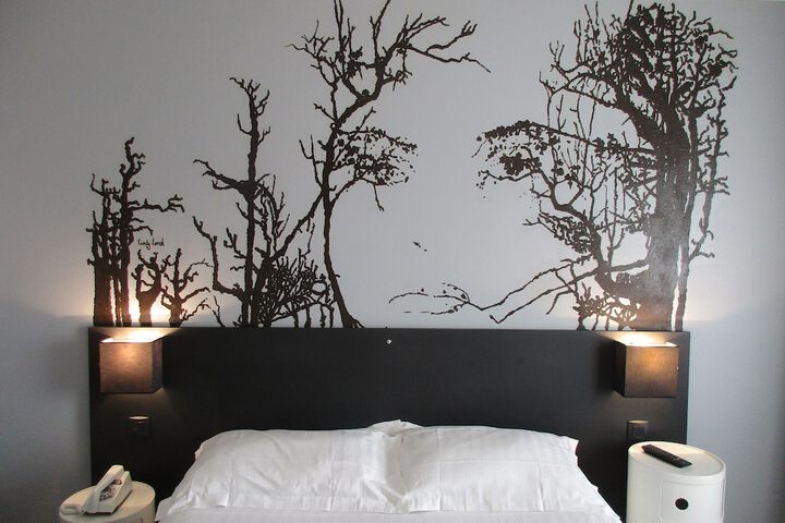 Room 16 of 51