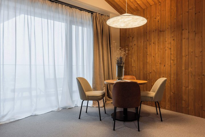 Room 44 of 50