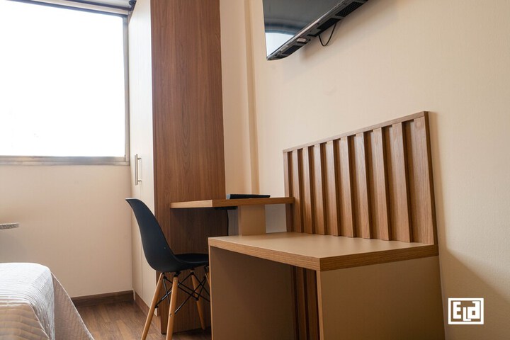 Room 9 of 29