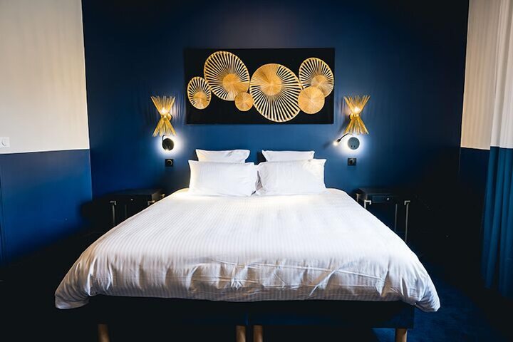 Room 15 of 32