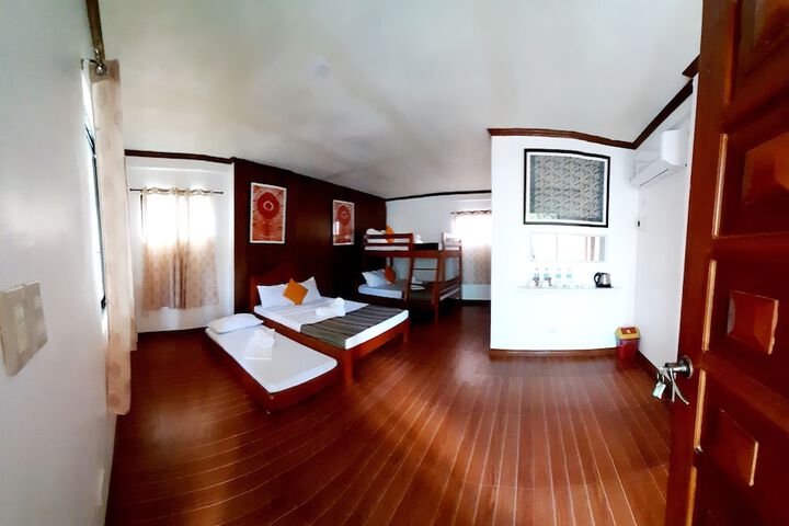 Room 30 of 71