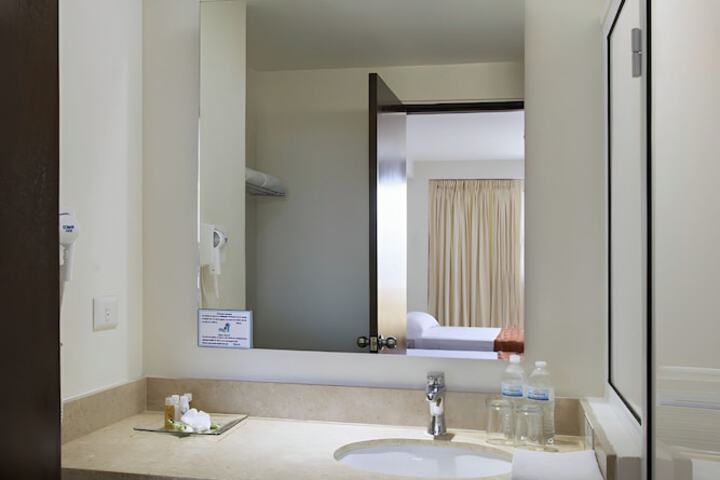 Room 27 of 53