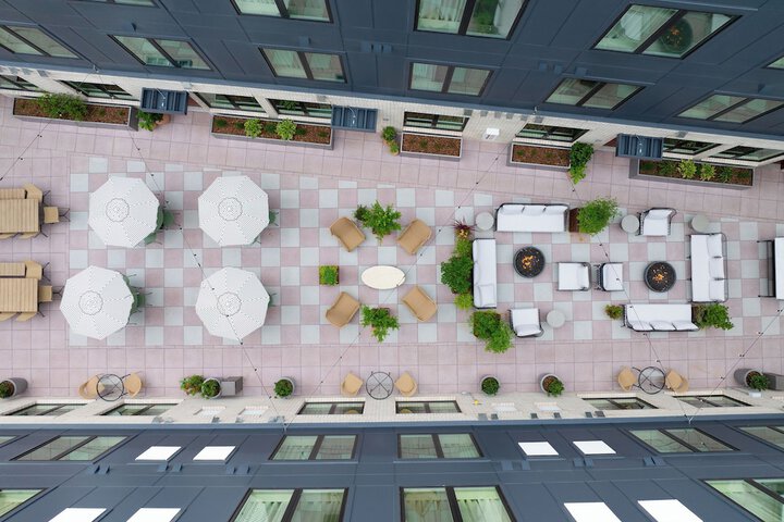 Hotel Exterior 102 of 110