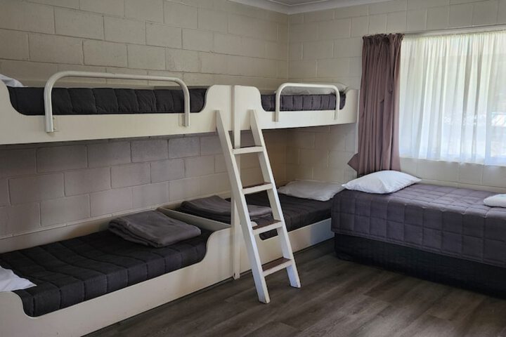 Room 11 of 48