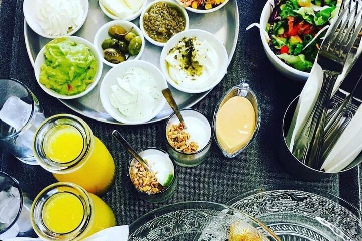 Breakfast/Coffee Service 106 of 145
