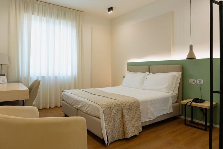 Room 14 of 68