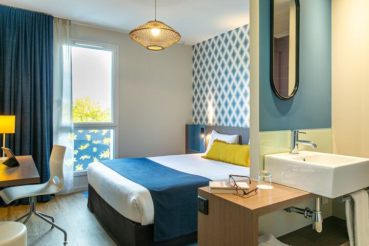 Room 4 of 54