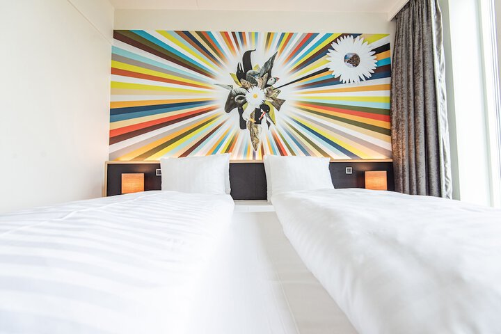 Room 5 of 85