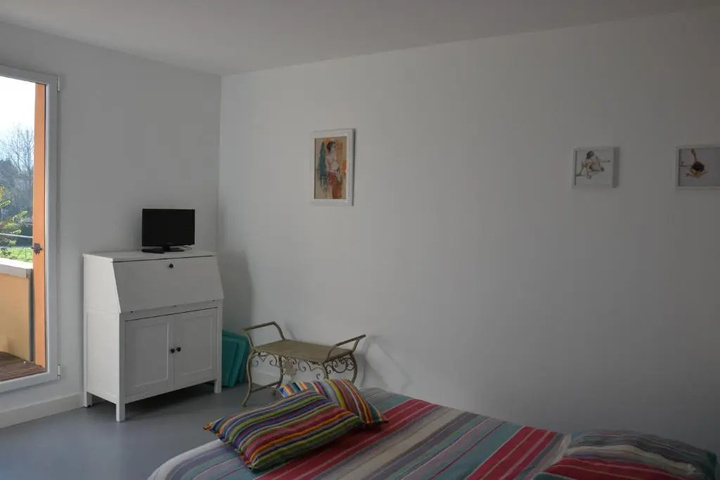 Room 3 of 15